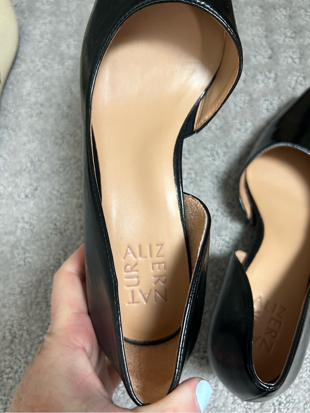 Naturalizer Black Patent Leather Women's Pointed-Toe Kitten Heels LIKE NEW